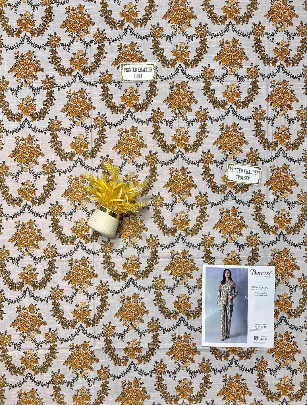 2 Pcs Women's Unstitched Khaddar Printed Suit