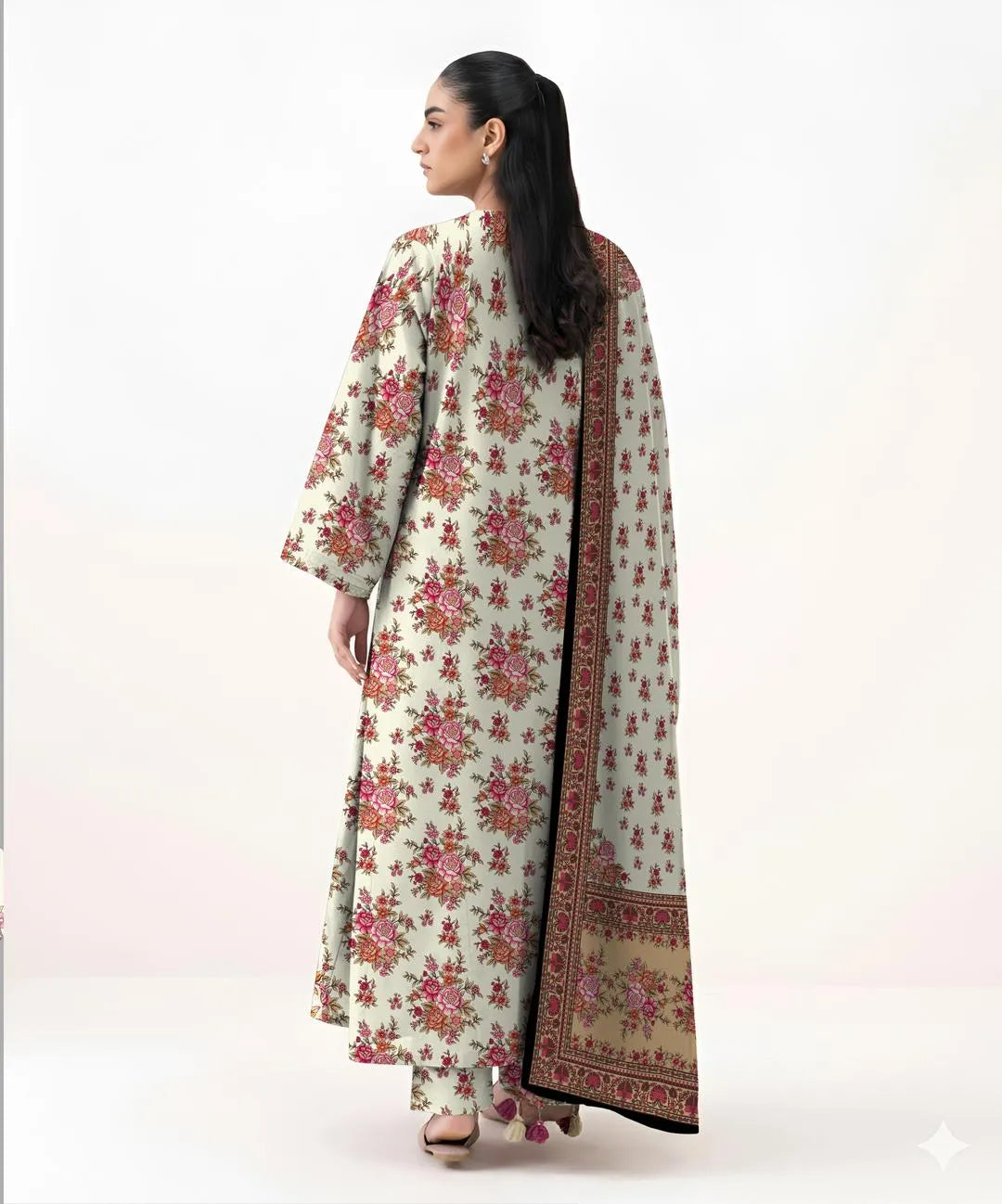 3 Pcs Women's Unstitched Printed Suit