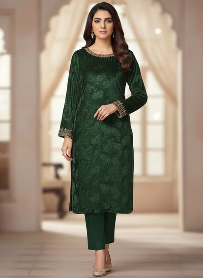 2 Pcs Women's Unstitched Printed velvet Suit